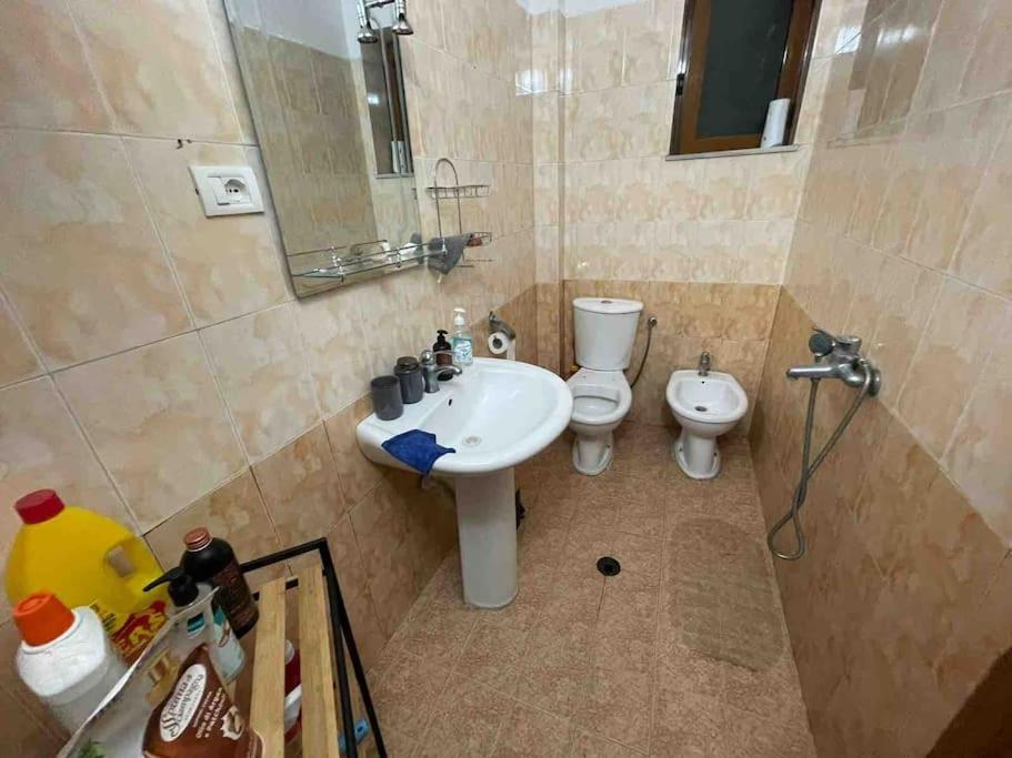 Apartment In The City Center Tirana Exterior photo